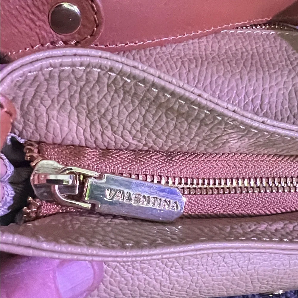 Valentina Elegant Tan Leather Women's Bag - Picture 8 of 13